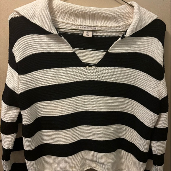 Sincerly Jules Sweaters - Sincerely Jules Bold Striped V-Neck Sweater